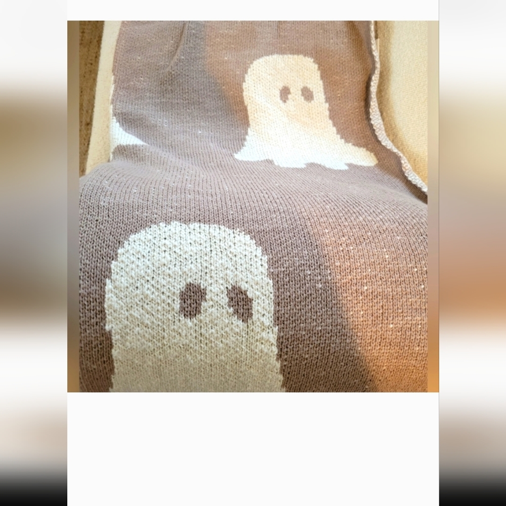 Spooky Night Throw Ghost Pattern Knit Blanket 100% Cotton Neutral